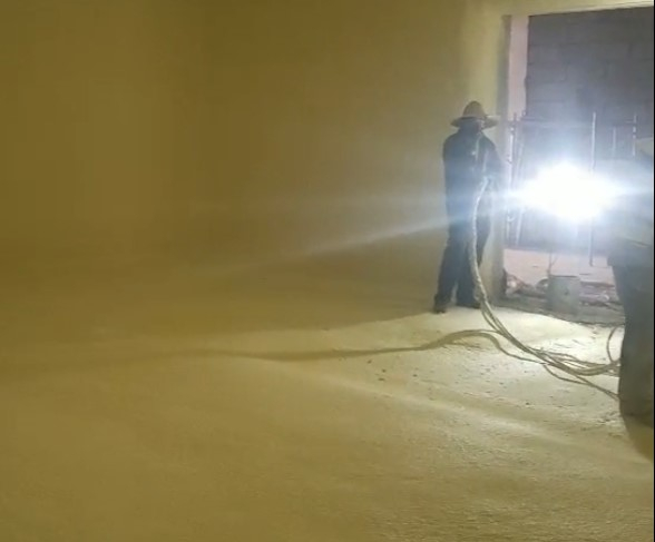 冷庫保溫施工現(xiàn)場